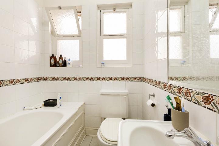 Large Sharers Apartment Finchley Road, Hampstead